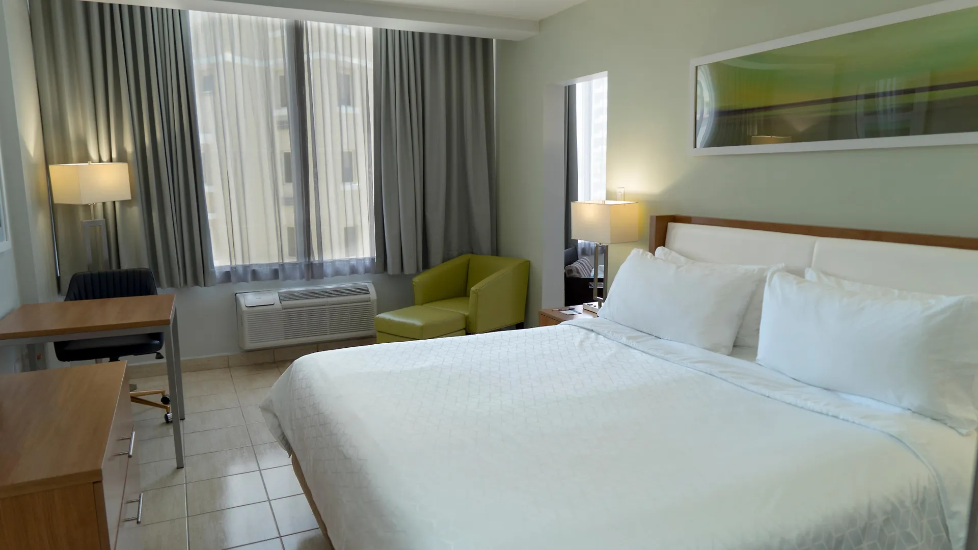 Holiday Inn Express San Juan Condado By Ihg Resort