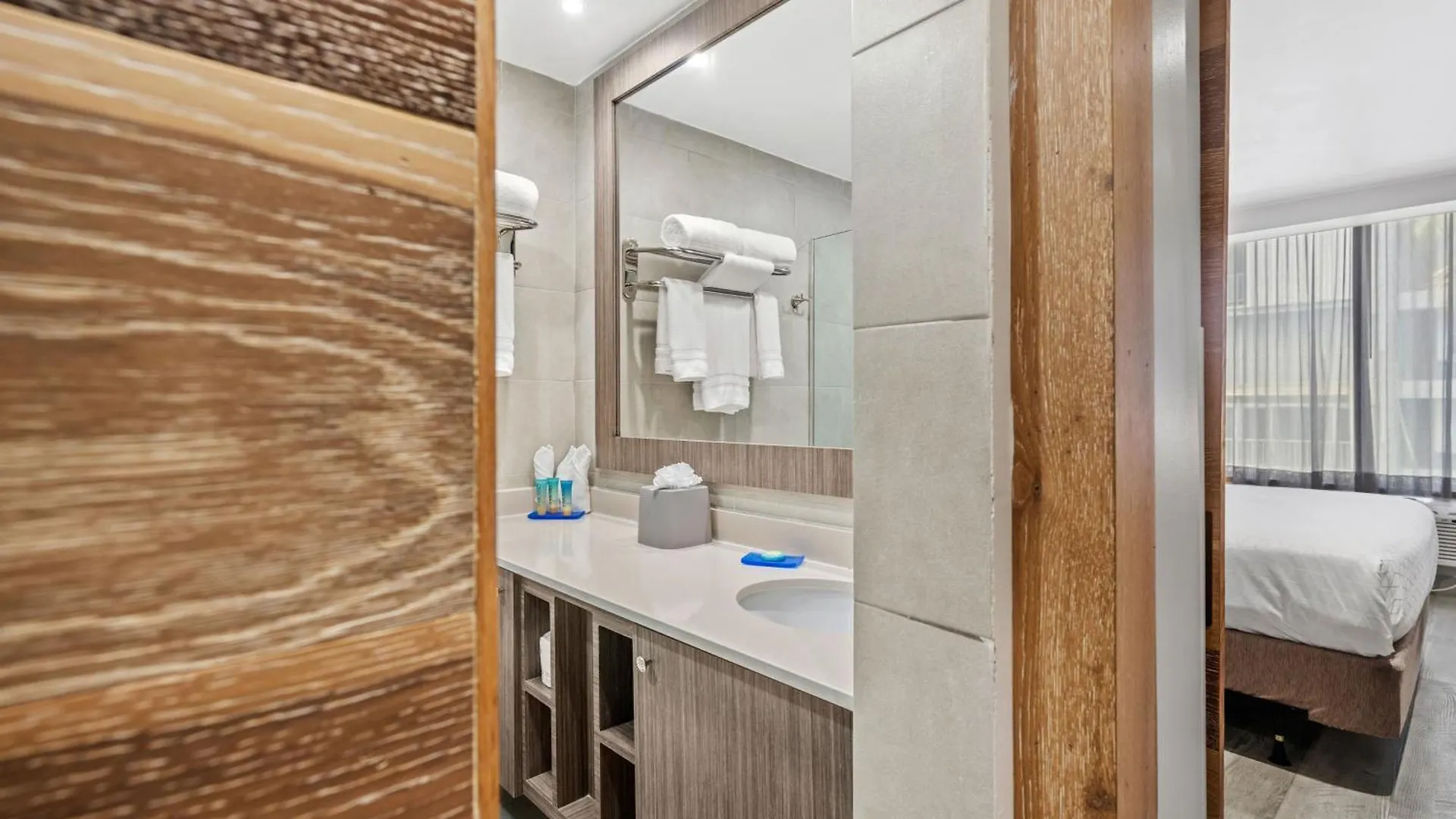 Resort Holiday Inn Express San Juan Condado By Ihg